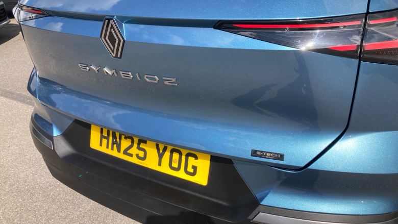 Renault Symbioz 1.6 E-Tech FHEV 145 Techno 5dr Auto Hybrid Estate